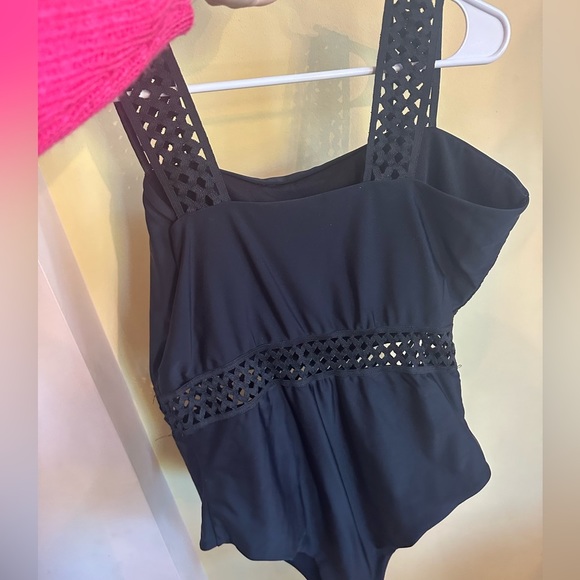 shein black cut out bathing suit one piece 1X - Picture 3 of 5